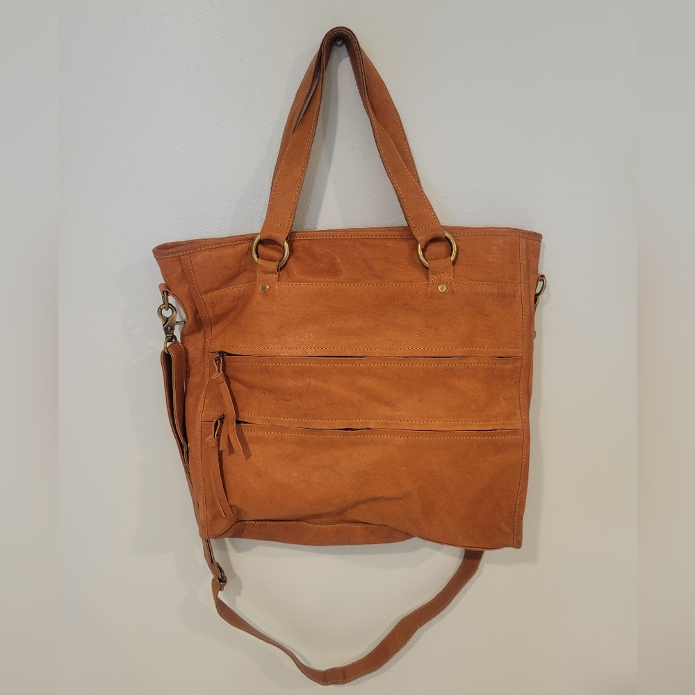 CNP Los Angeles Tote Bag. Messenger Style.